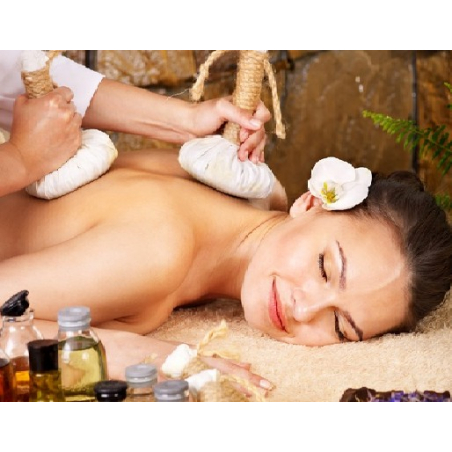 KRÁLOVSKÁ RELAXAČNÍ MASÁŽ (BYLINNÁ + OLEJOVÁ) 60 MIN